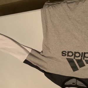 ADIDAS CREWNECK SWEATER